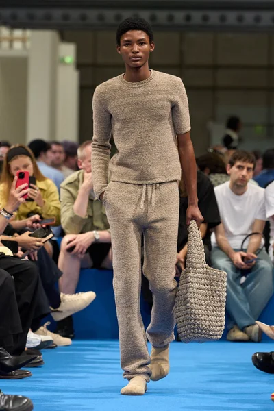 Look 47